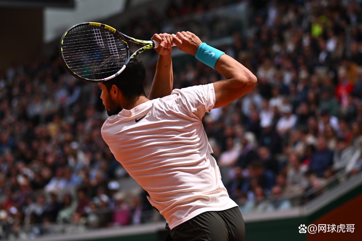 美国网球队轻取西班牙网球队，阿尔卡拉斯制霸全场的简单介绍