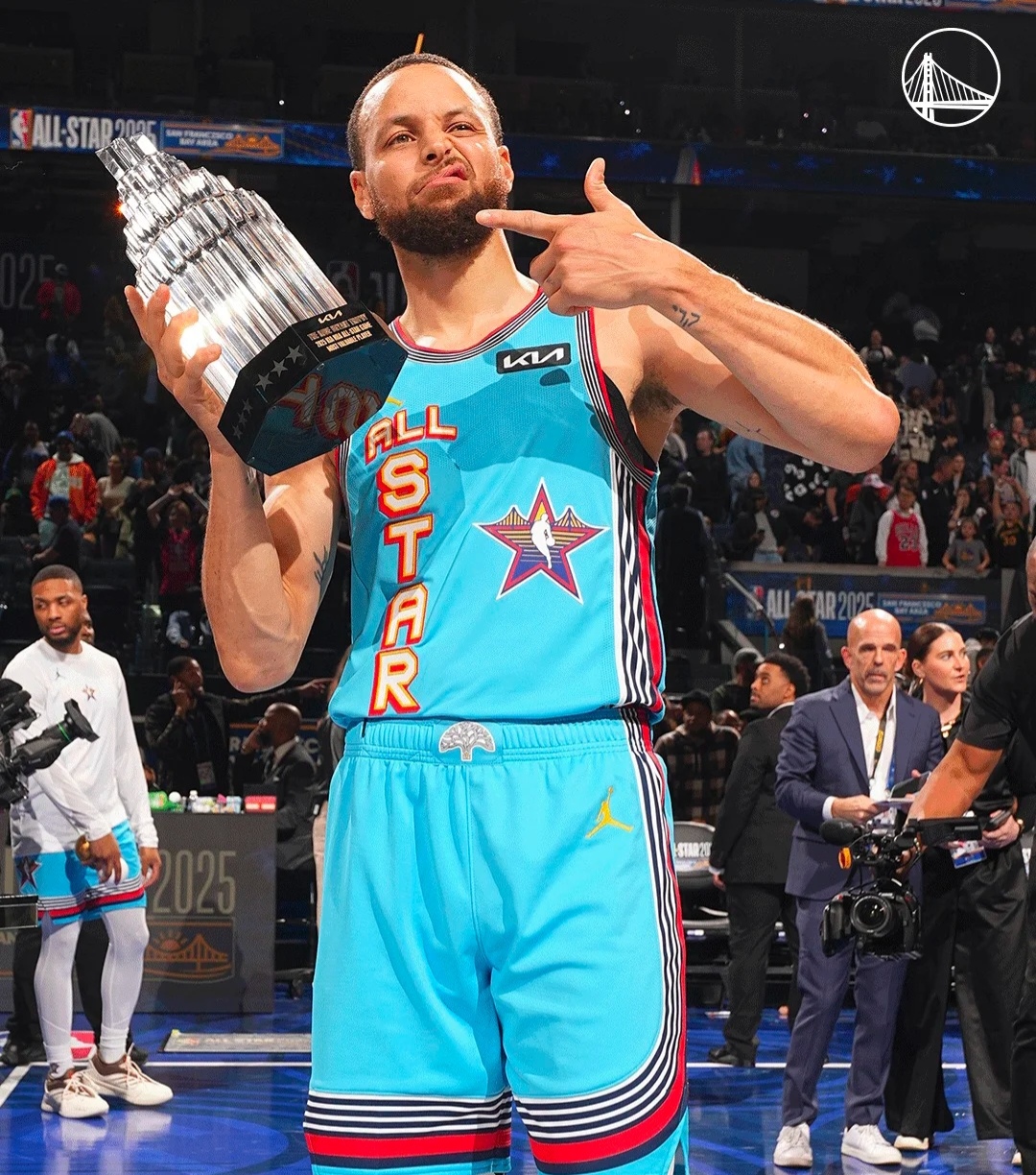 职业篮球聚焦的顶尖赛事轮播的简单介绍