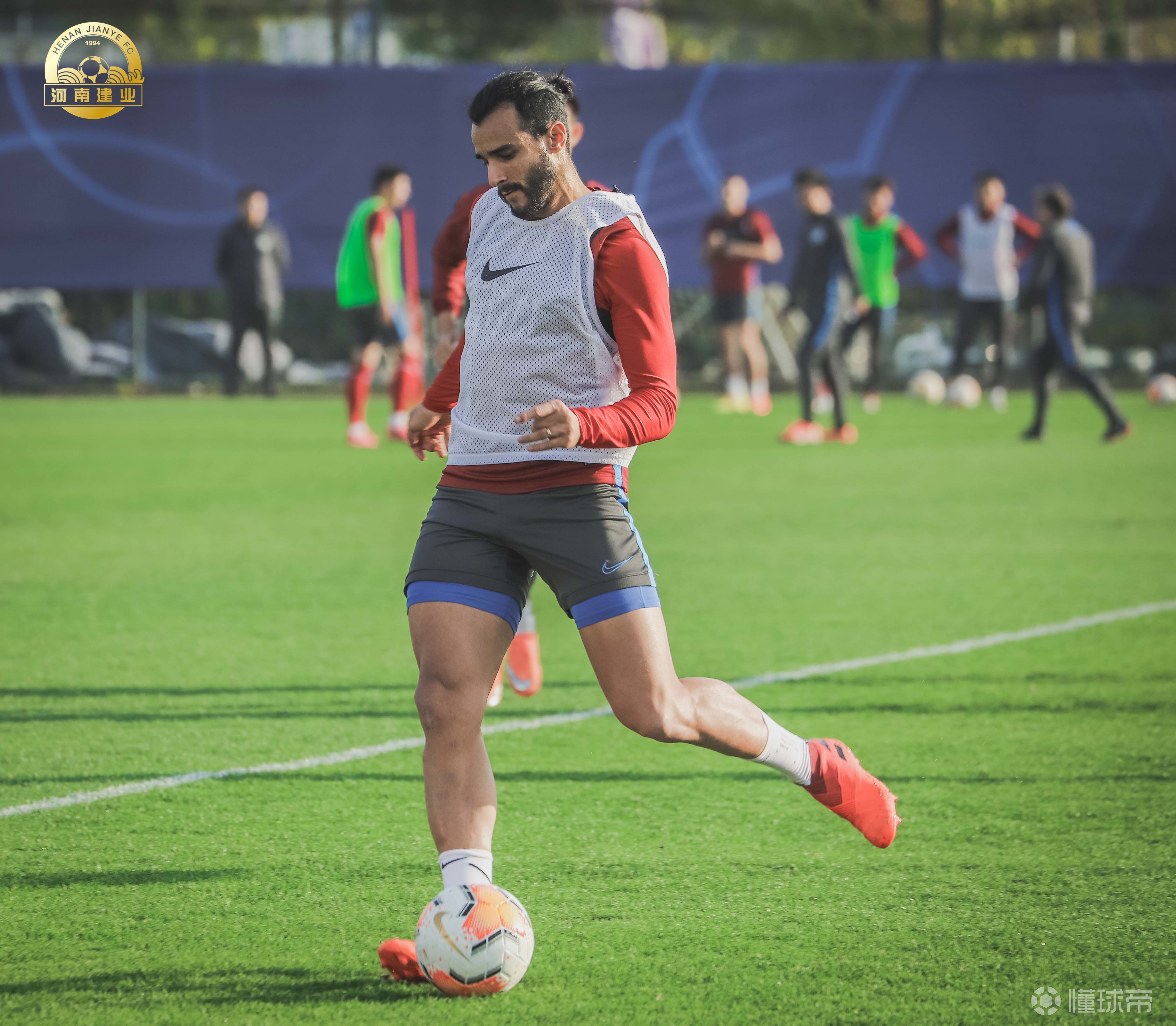 关于狼堡队员斗志昂扬，全力备战下一场比赛的信息