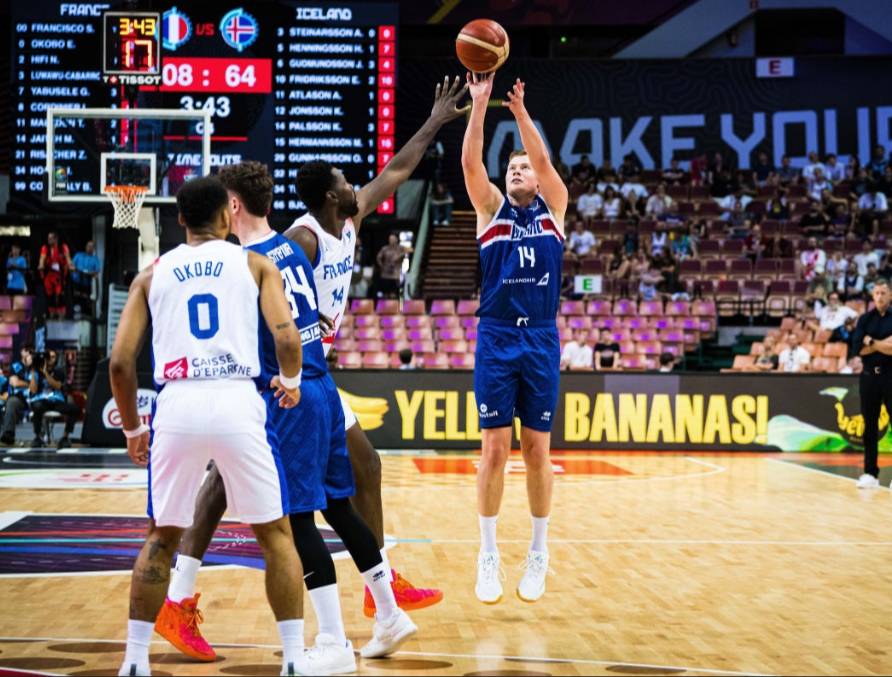 DB官网-欧洲篮球联赛综述实力榜首队表现出色