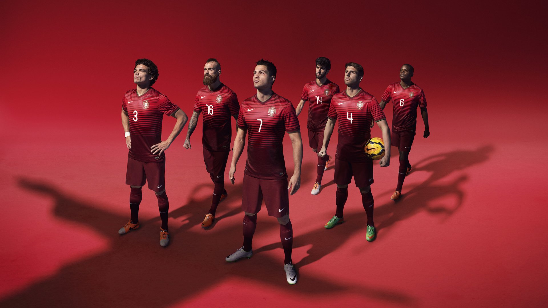 欧冠半决赛之夜，门神库尔图瓦头槌破门，一记绝杀定乾坤